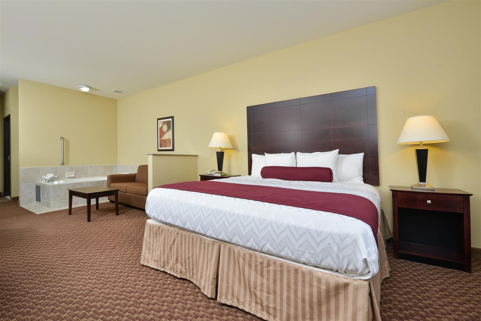 Best Western Plus Burleson Inn & Suites Екстер'єр фото